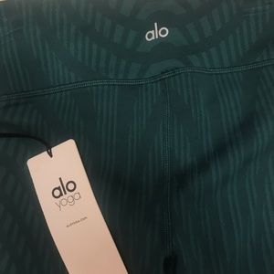 alo motion leggings size small